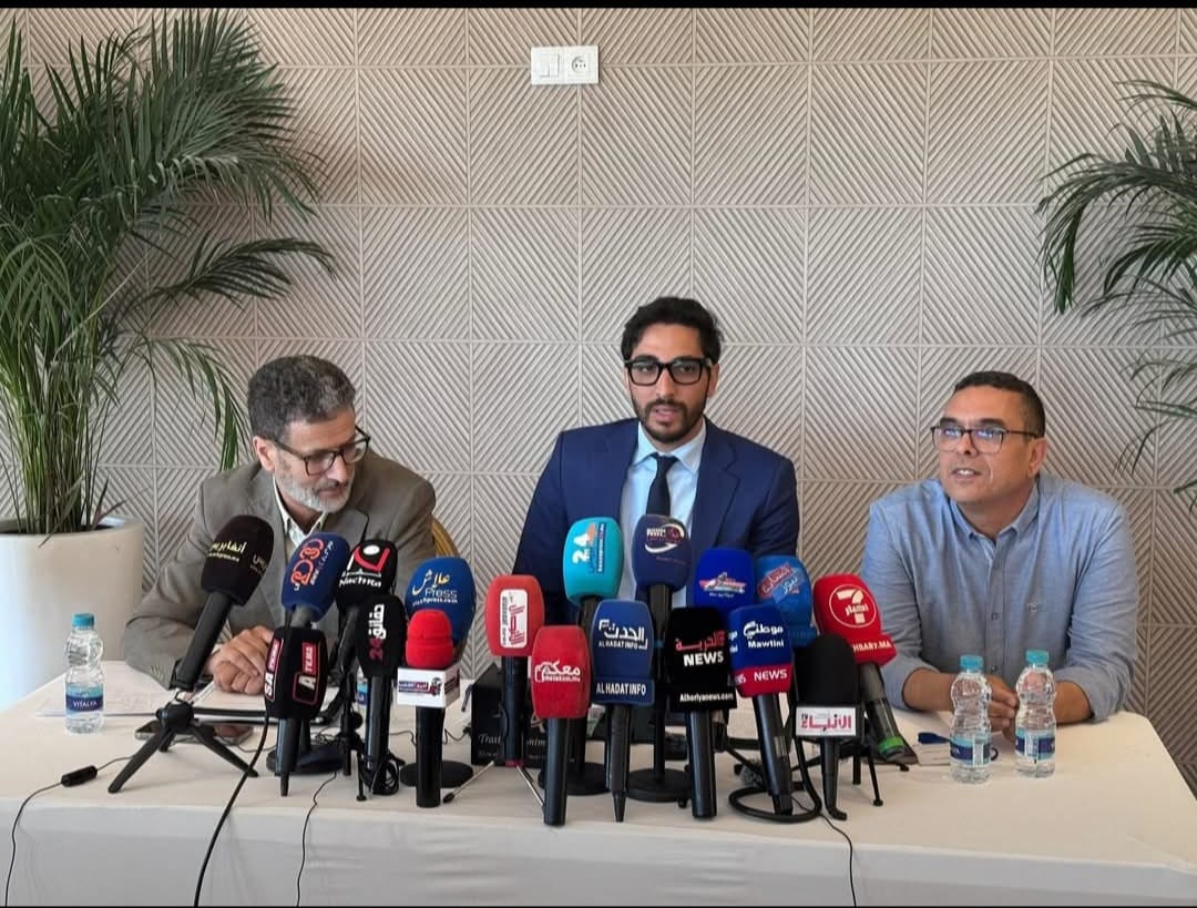 ندوة صحفية تكشف تفاصيل مشروع النقل بالحافلات (الطوبيسات) بإقليم بنسليمان